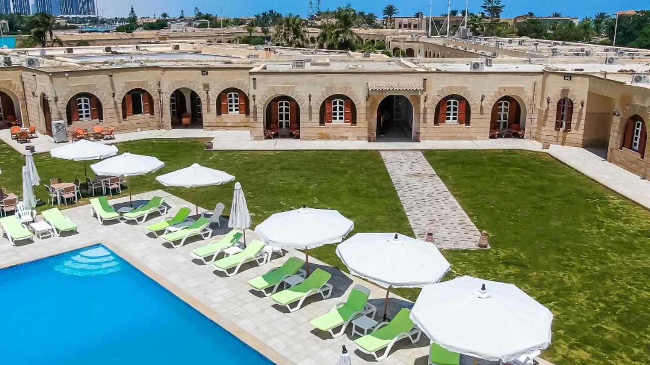 Golden Lake Marina Hotel El Alamein Exterior photo